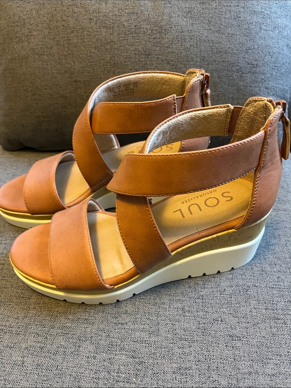 SOUL Naturalizer Women's Brown Cross-Strap Wedge Sandals